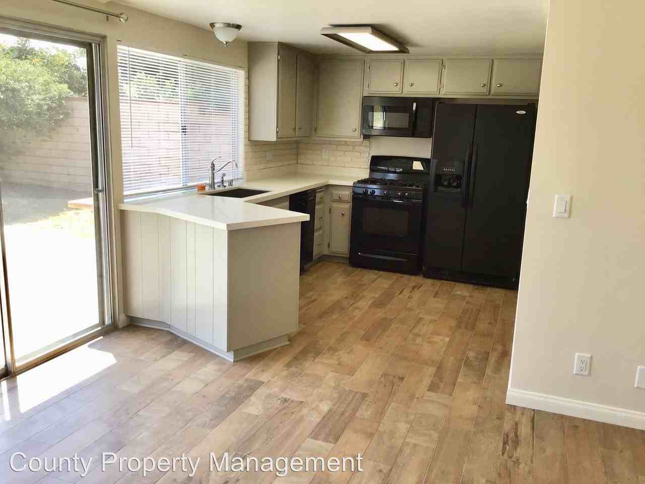 1720 Joliet Pl - Photo 2 of 5