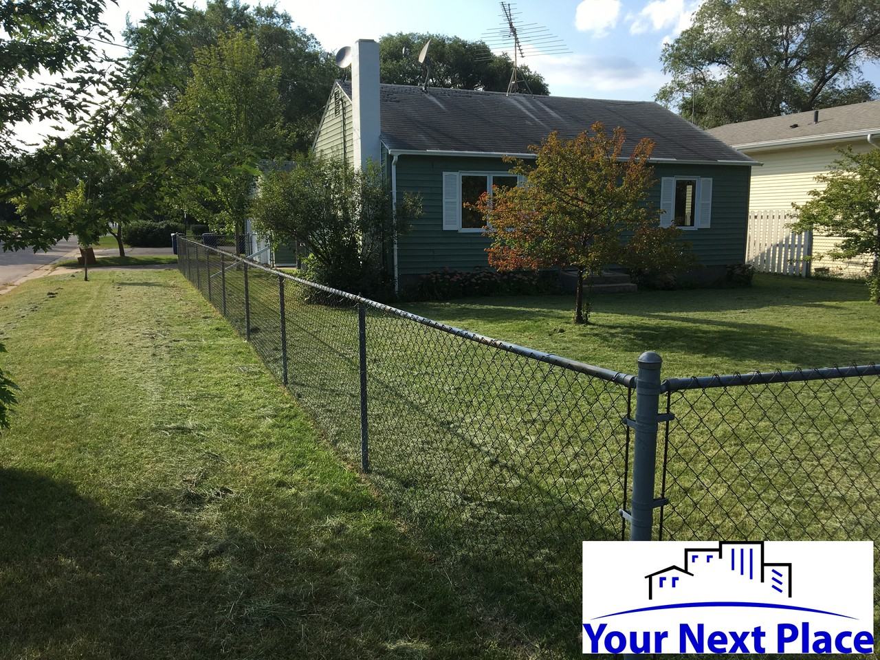 401 27th Avenue North - Photo 2 of 11