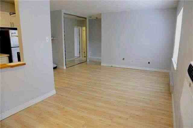 114 Vaughan Road - Photo 3 of 6