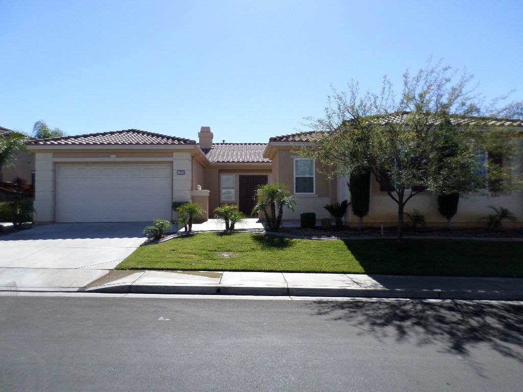 37915 Mulligan Dr - Photo 3 of 29