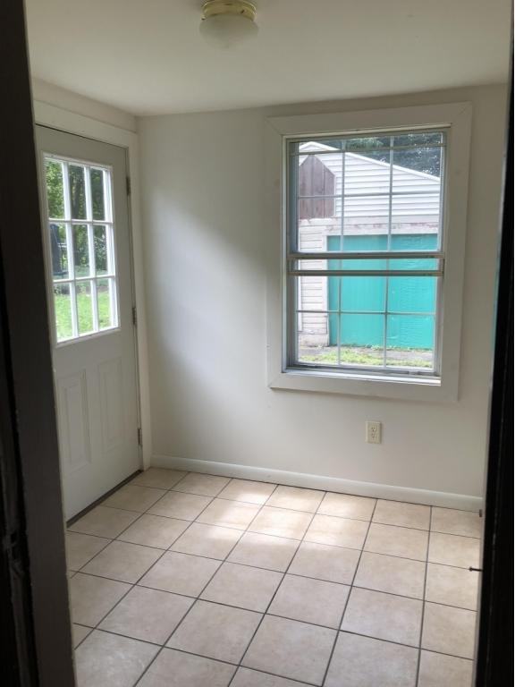 220 Tracy Creek Rd - Photo 3 of 13