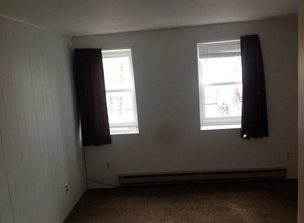 123 Broadway St - Photo 2 of 6