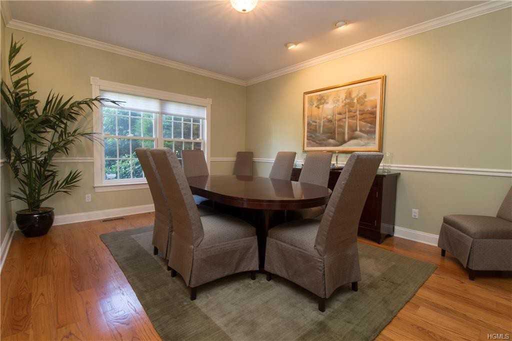 10 Johnson Pl - Photo 3 of 21