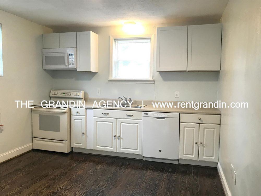 3922 Tennessee Ave NW - Photo 3 of 16