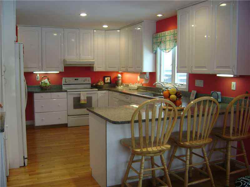 57 Annawamscutt Rd - Photo 2 of 15