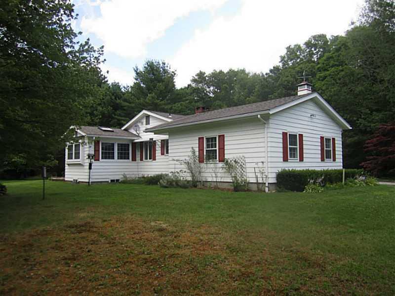 301 Wolf Rock Rd - Photo 2 of 14