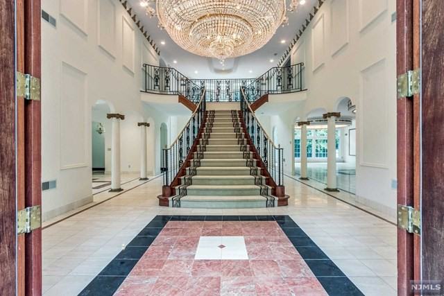 23 Cameron Rd - Photo 3 of 25