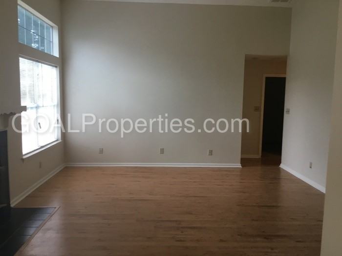 10301 Danesway Ln - Photo 3 of 10