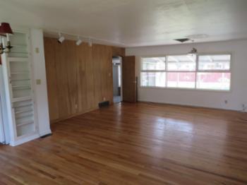 1530 E Sherwood Dr - Photo 2 of 5