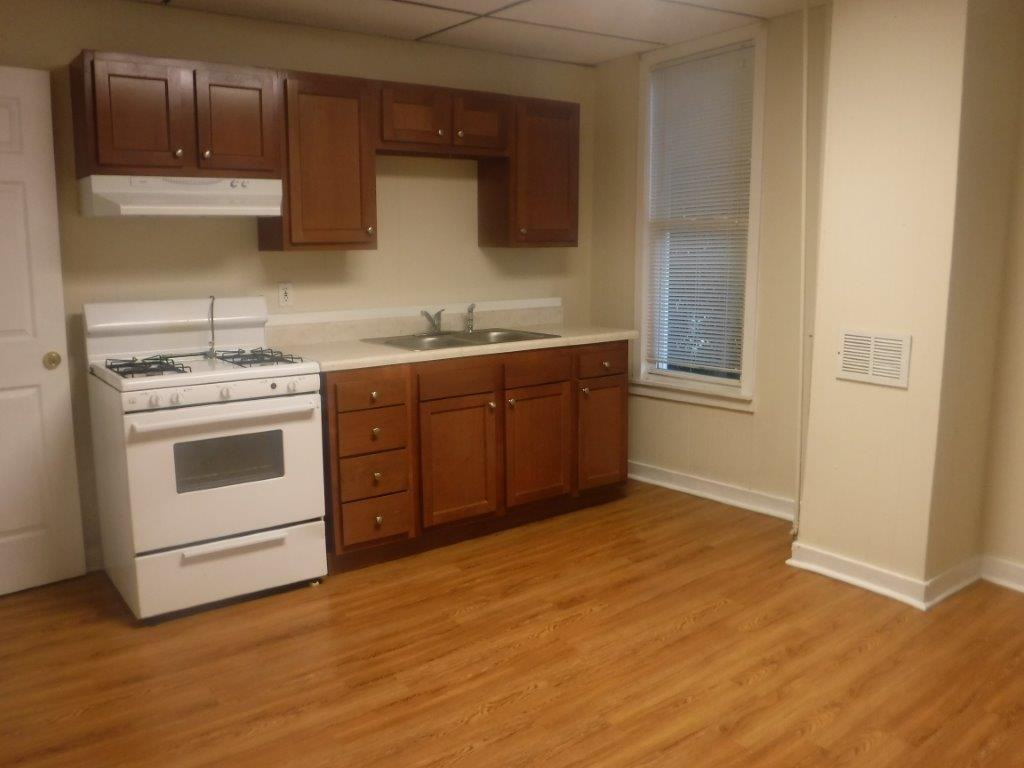 1928 West Indiana Street - Photo 2 of 16