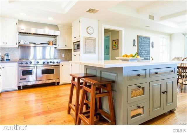 19 Southfield Dr - Photo 2 of 12