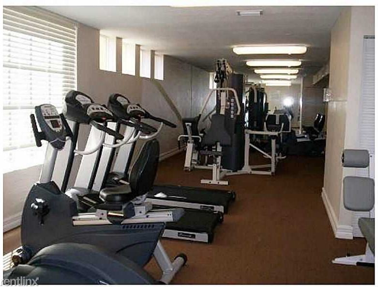 6288 NW 186th St - Photo 3 of 7