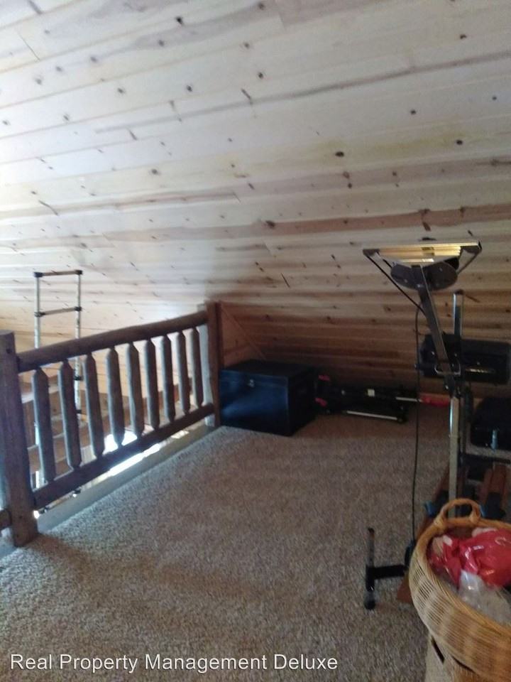18217 Captive Lake Rd - Photo 2 of 13