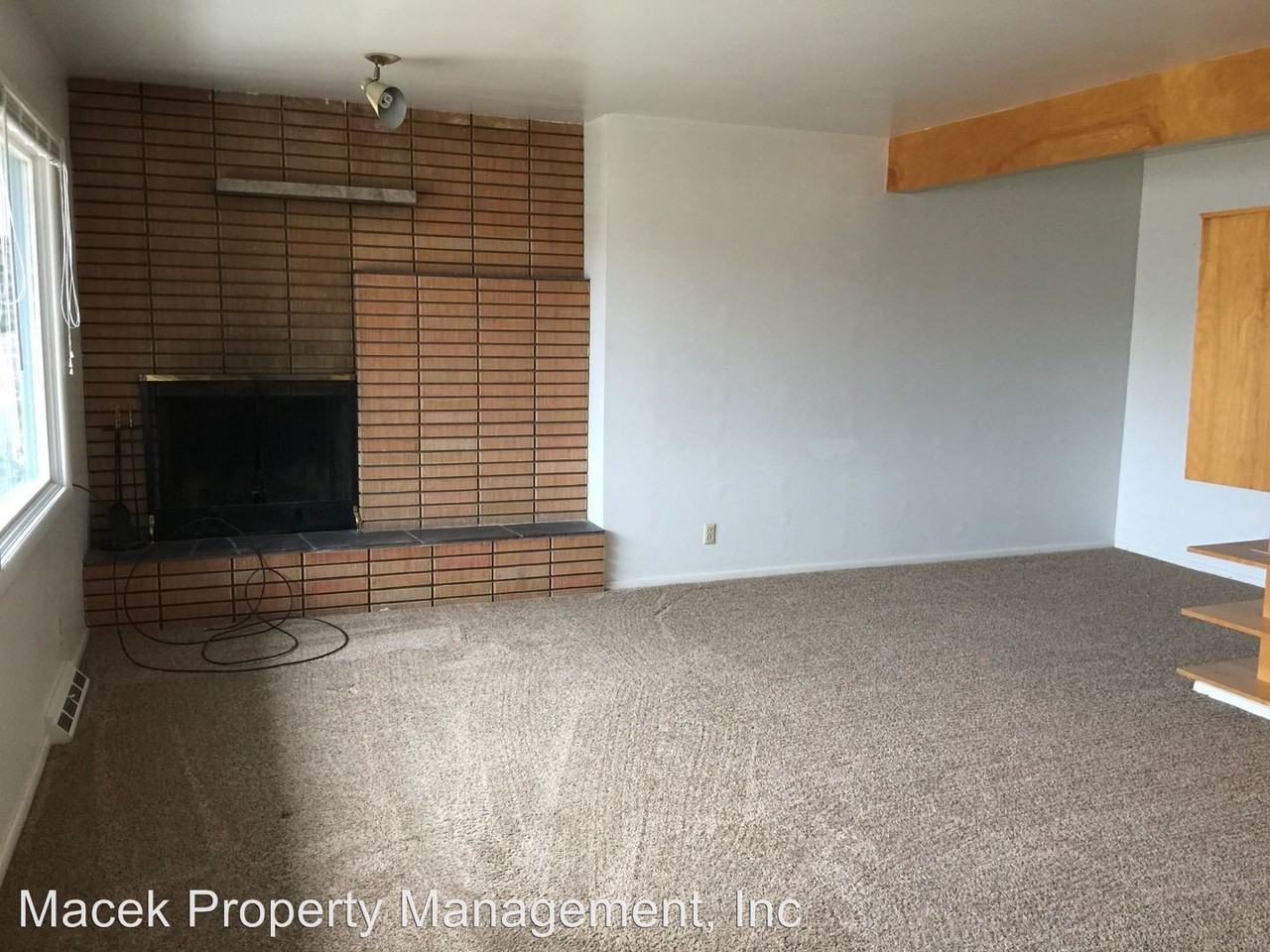 1104 35th Street South - Photo 2 of 11