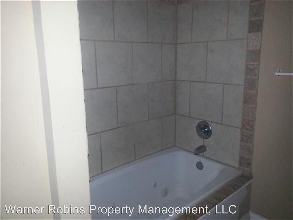 100 Beau Claire Cir - Photo 2 of 4