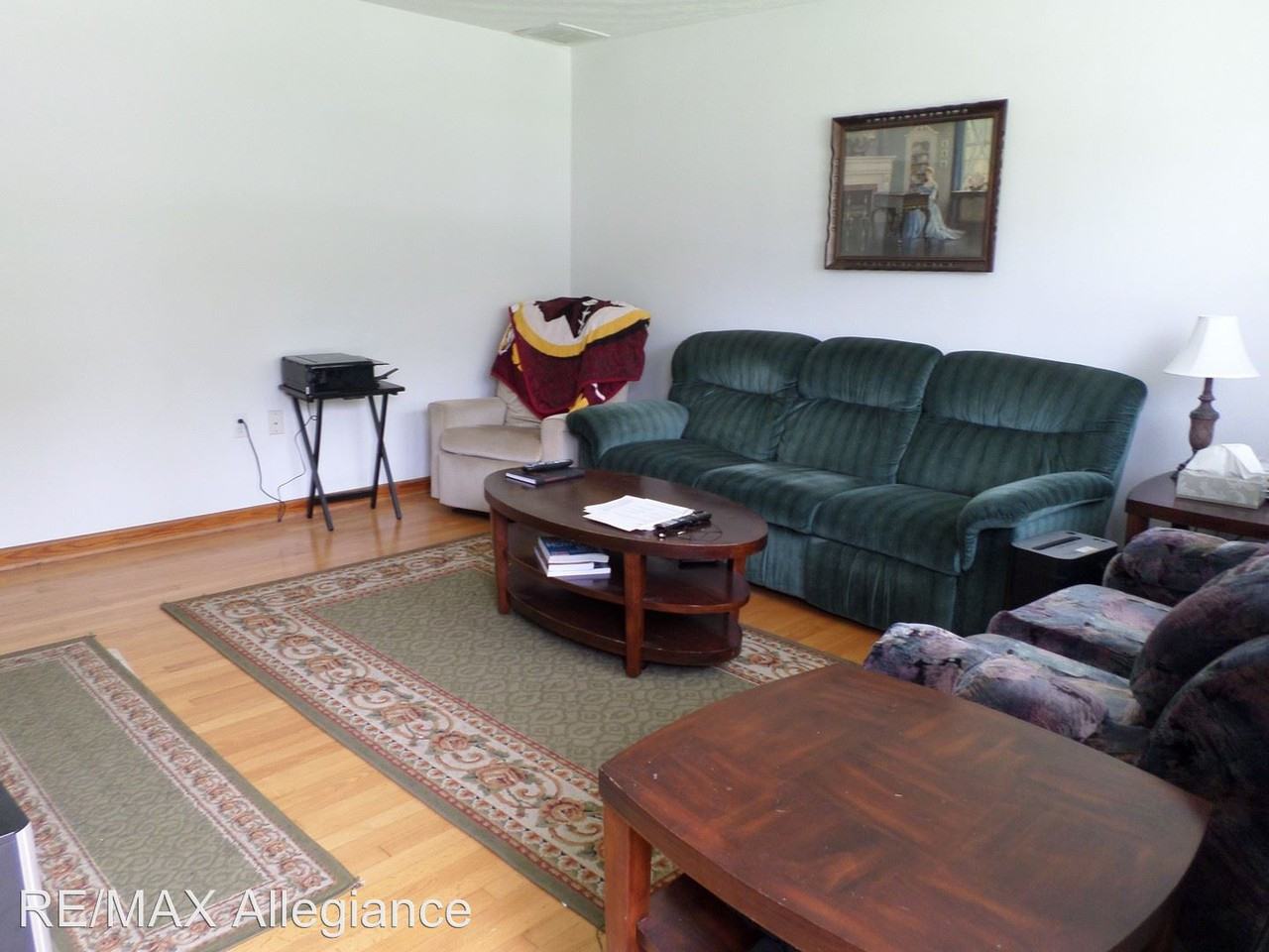 6135 Newark Ave - Photo 2 of 9