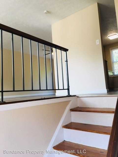 672 Holiday Dr - Photo 2 of 18