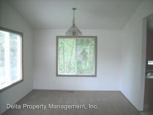 17300 Redhawk Dr - Photo 3 of 13