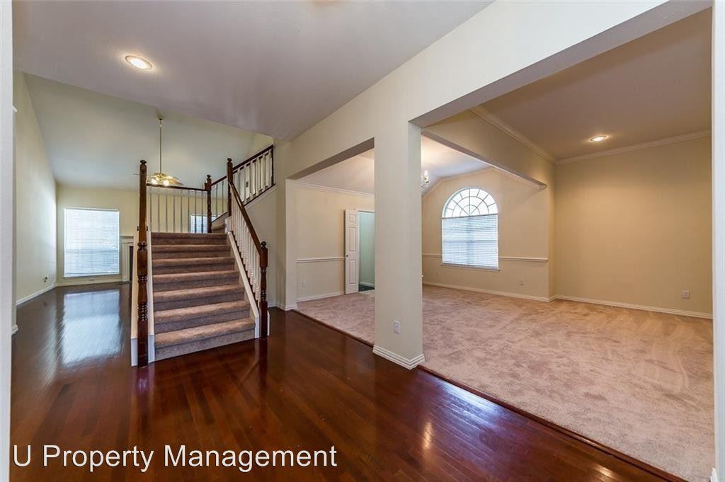 2325 Flanders Ln - Photo 3 of 25