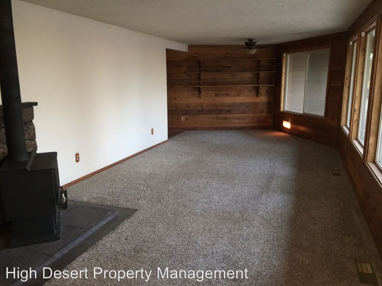 6720 Highland Dr - Photo 3 of 23