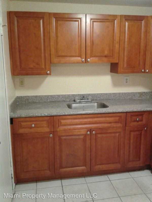 12500 NE 15th Ave #105 - Photo 3 of 18