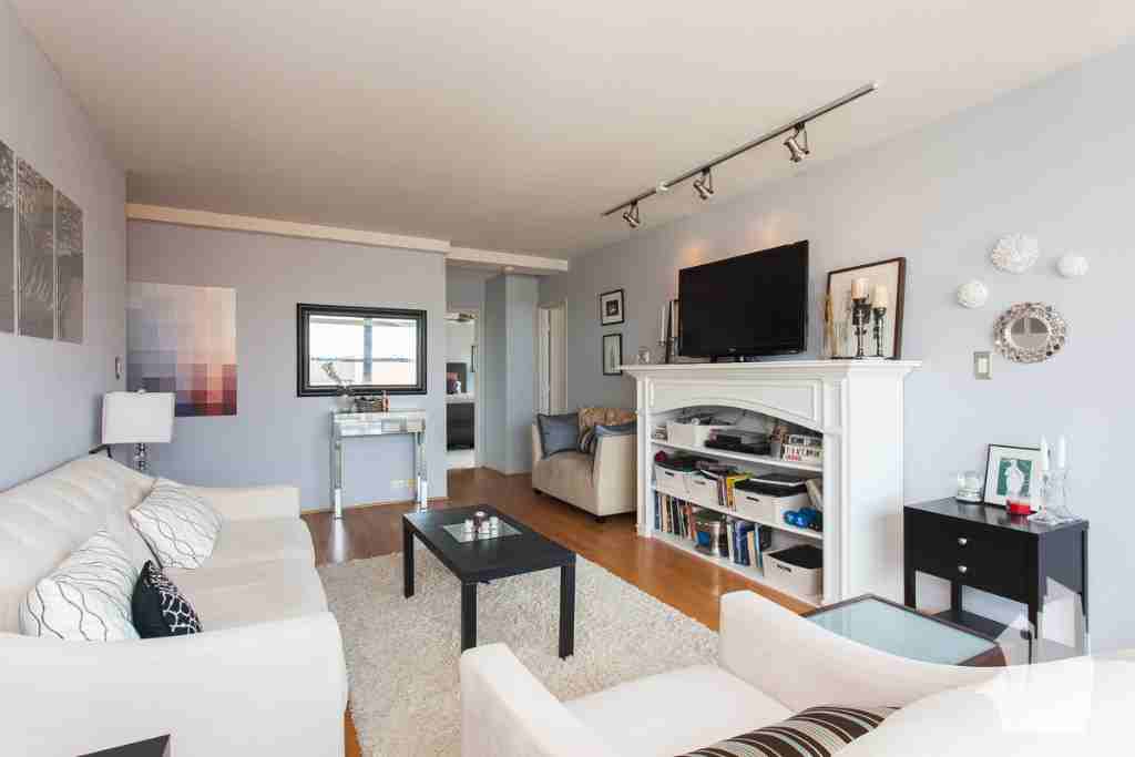 3420 N LAKE SHORE #18K