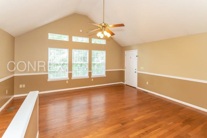 195 Mountain Oaks Valley Rd - Photo 2 of 8