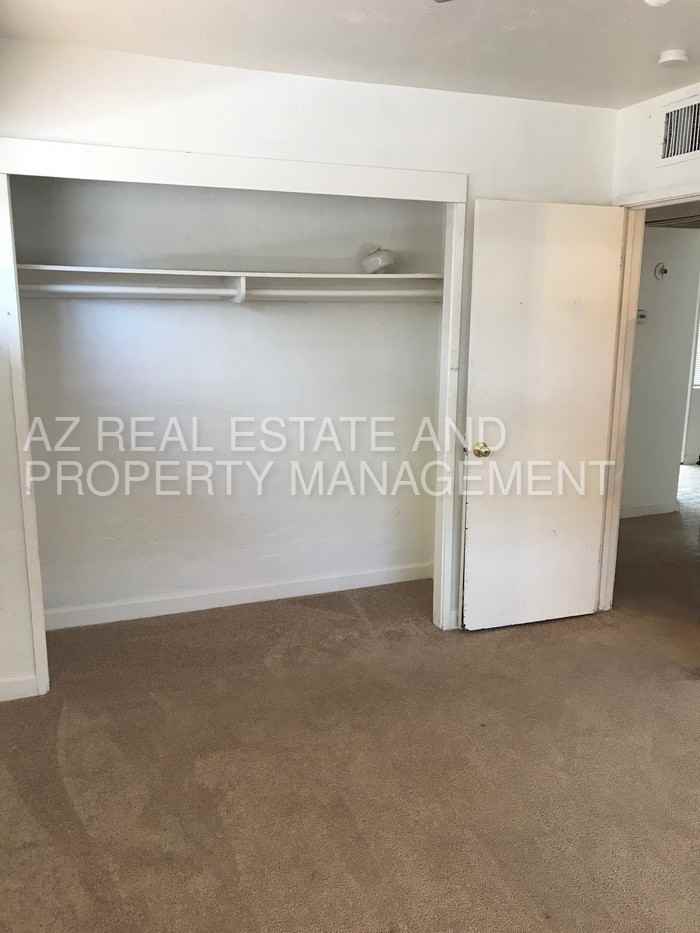 9420 N 4th Ave - Photo 3 of 6