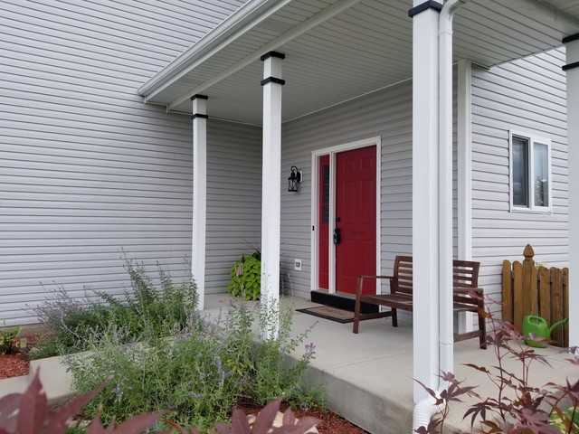 4310 Bluegrass Ln - Photo 2 of 21