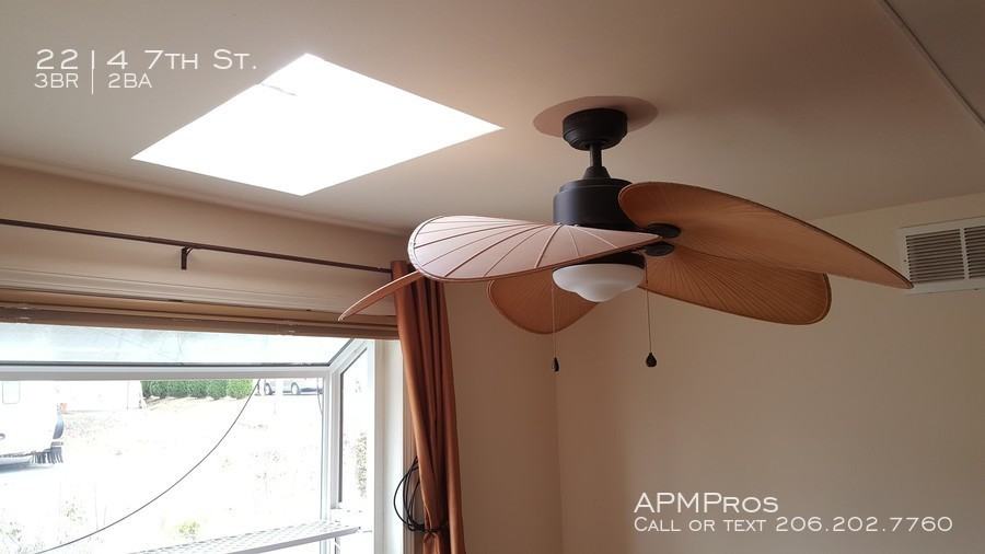 2214 7th St - Photo 3 of 14