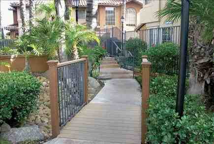 La Mirage - Photo 2 of 27