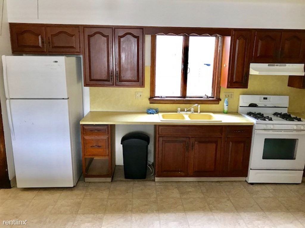 93 Pine St - Photo 2 of 12