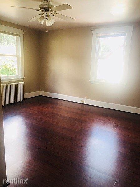 412 Sell St - Photo 2 of 23