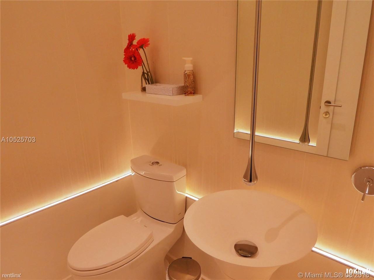 932 Tanglewood Cir - Photo 2 of 5