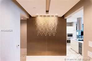 2020 N Bayshore Dr - Photo 2 of 10