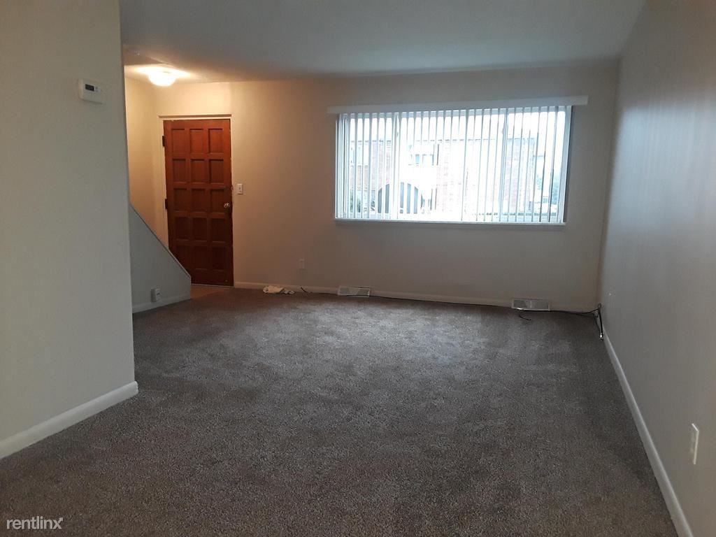 1501 Severn Ln - Photo 2 of 28