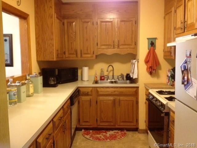 366 Ash St - Photo 3 of 12