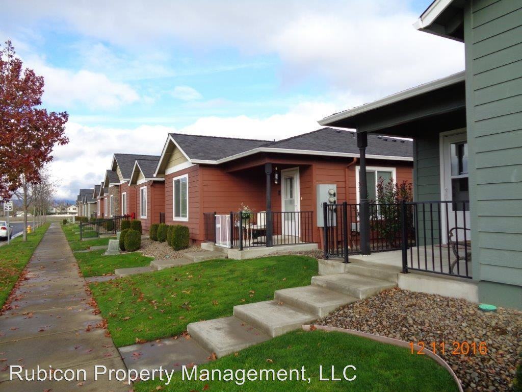 328 Cheney Loop - Photo 2 of 12