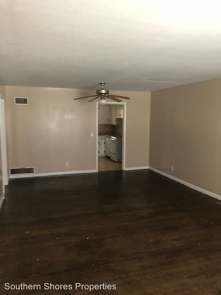 Royal Ave - Photo 3 of 7