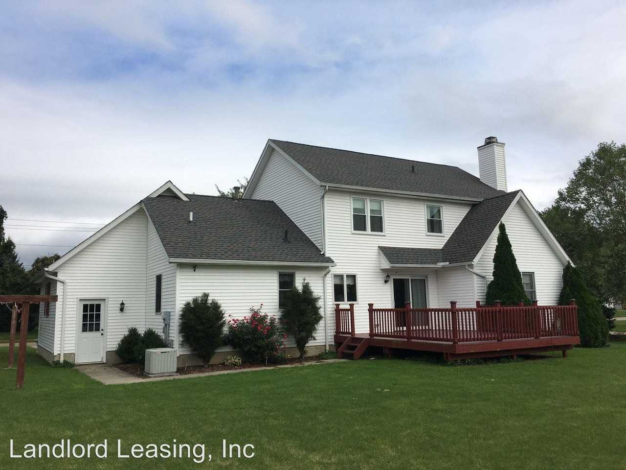 541 Barker St - Photo 2 of 24