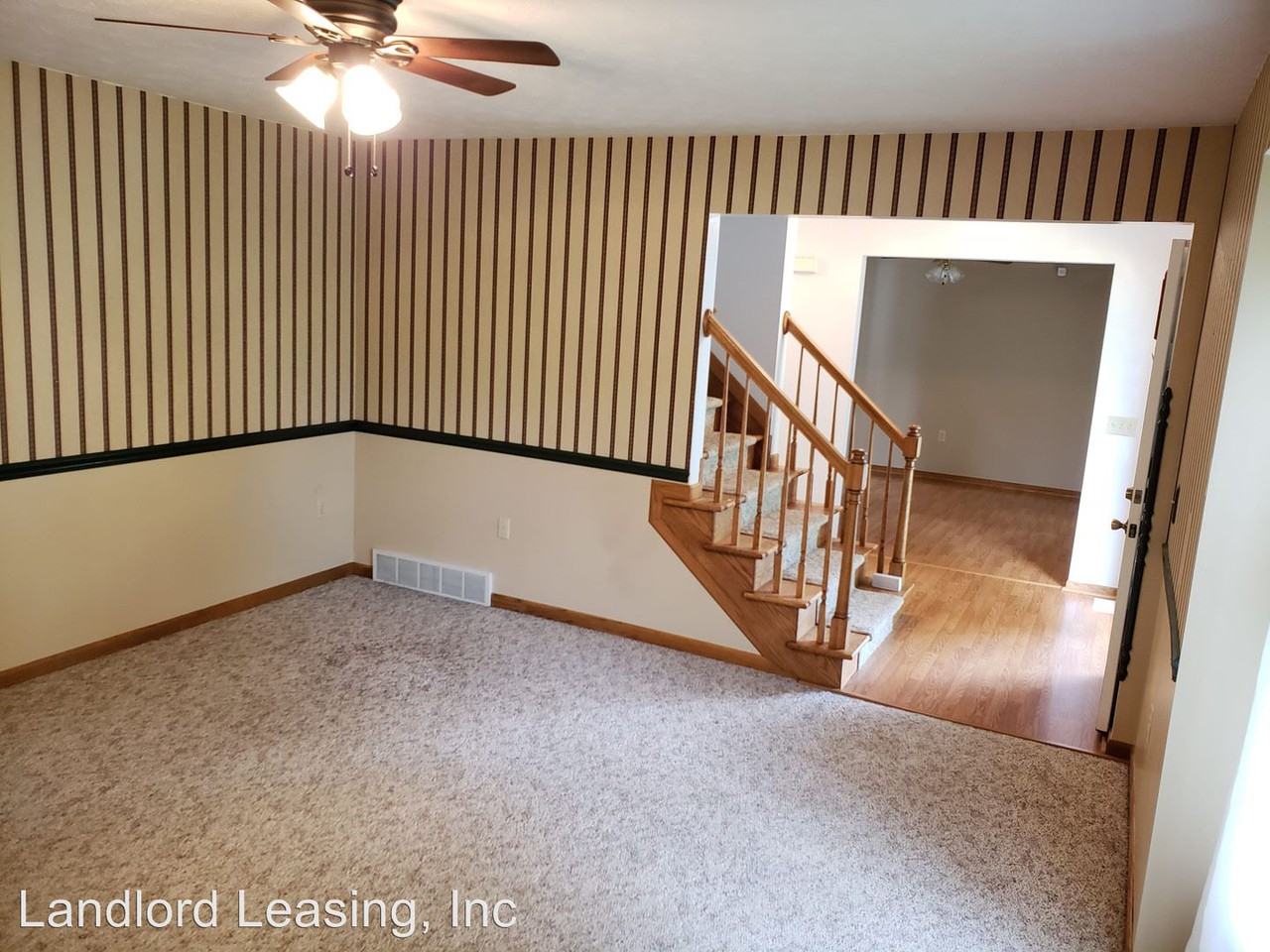 541 Barker St - Photo 3 of 24