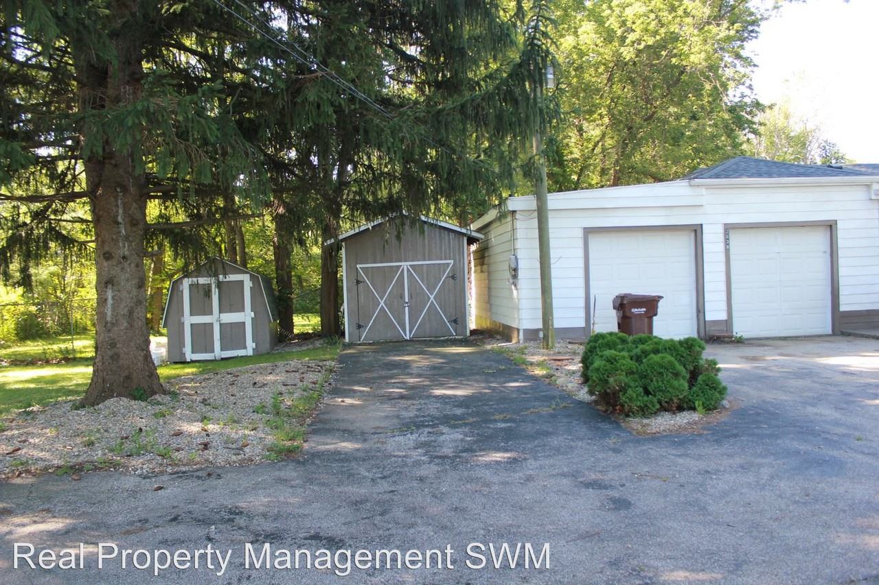 2638 E Napier Ave - Photo 2 of 17