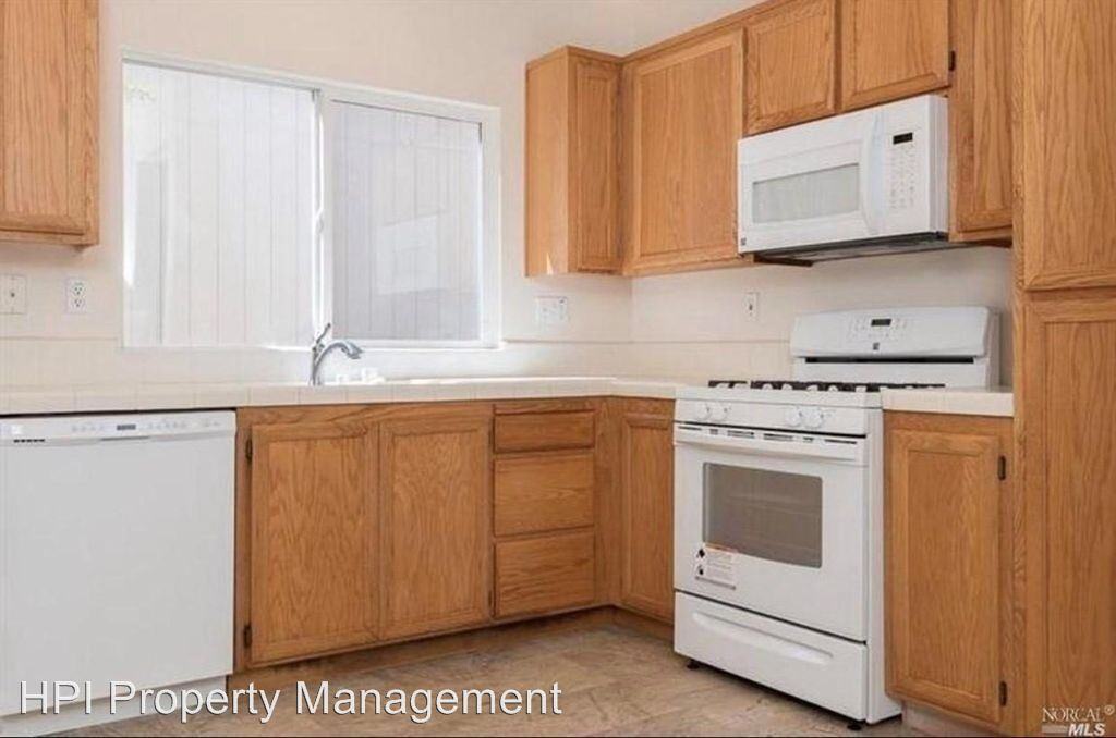 1394 Snowy Egret Dr - Photo 2 of 6