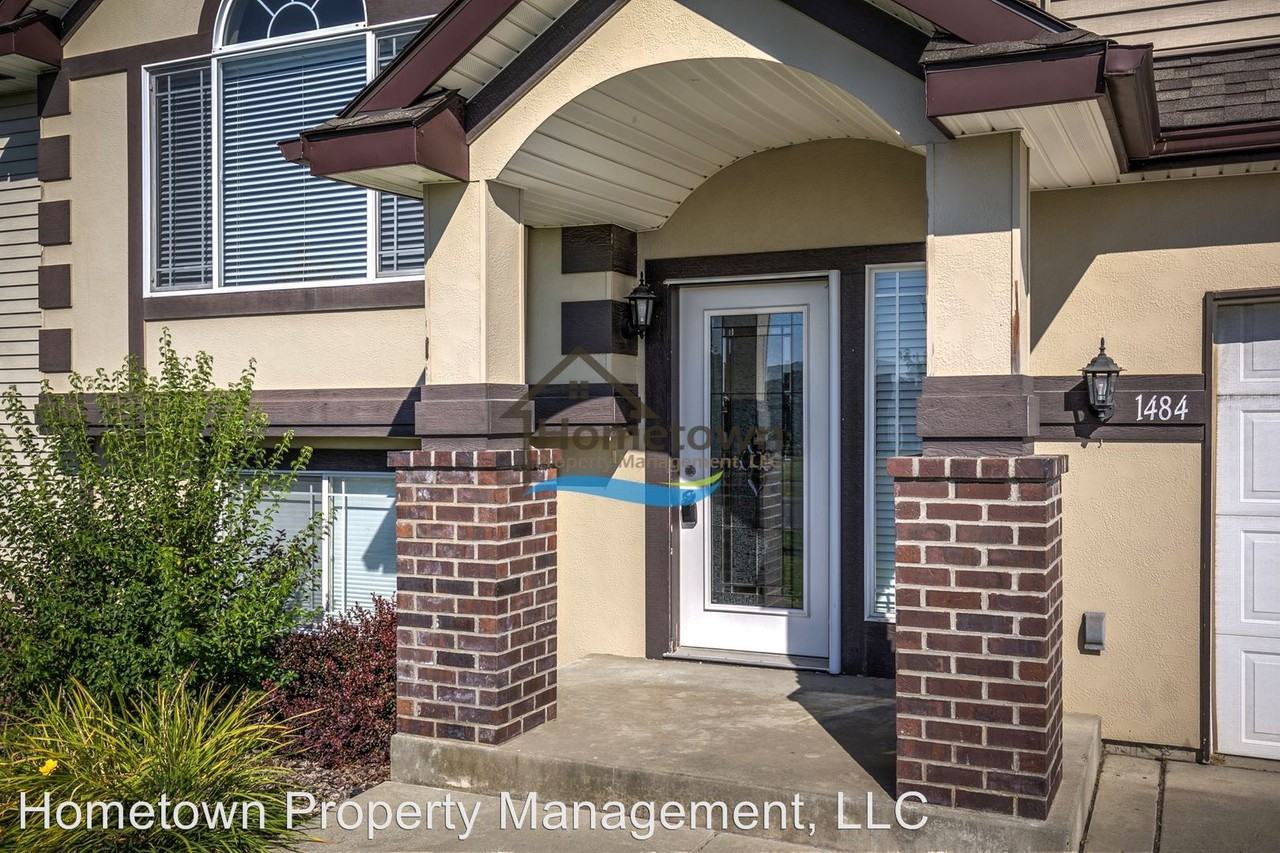 1484 Bobwhite Ln - Photo 2 of 28