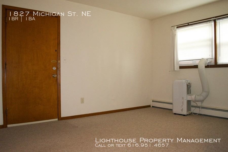 1827 Michigan St NE - Photo 2 of 10