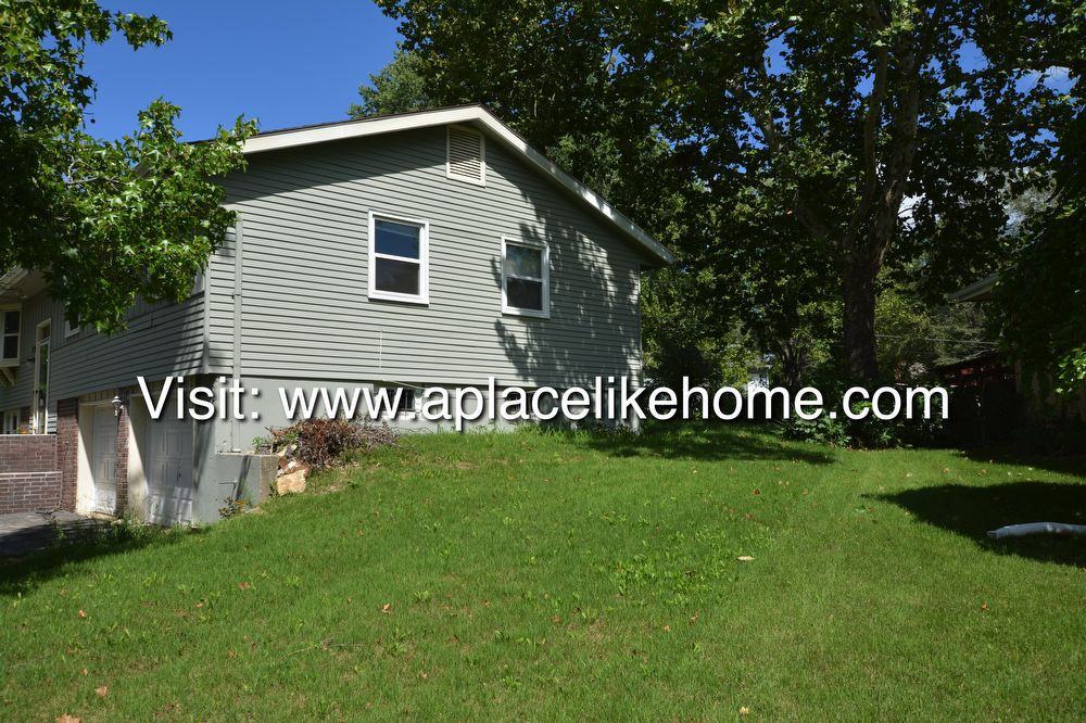 7800 E 100 Terrace - Photo 2 of 24