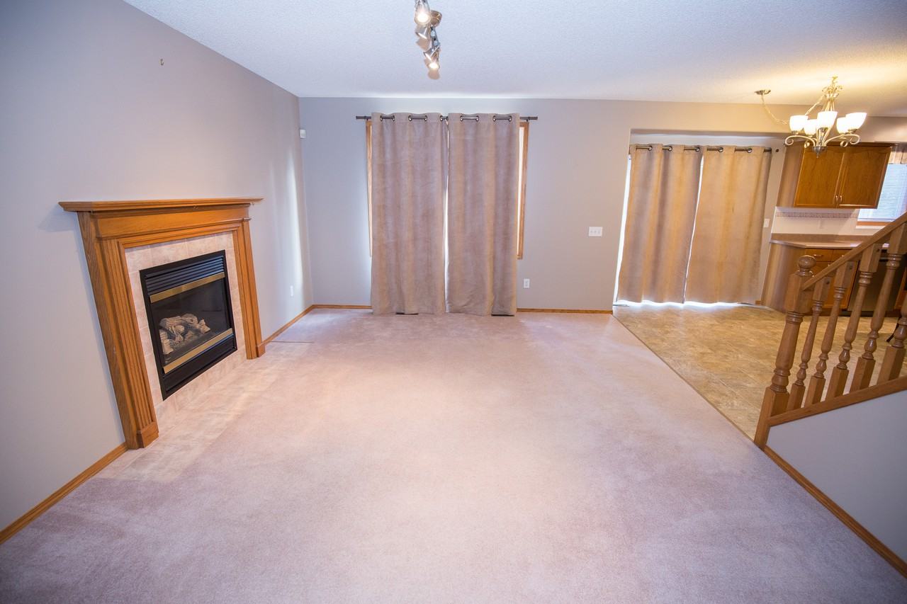 309 Lilac Terrace - Photo 3 of 50