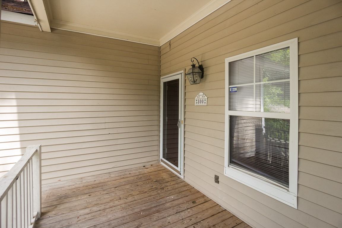 800 Laurel Hill Ln - Photo 2 of 25