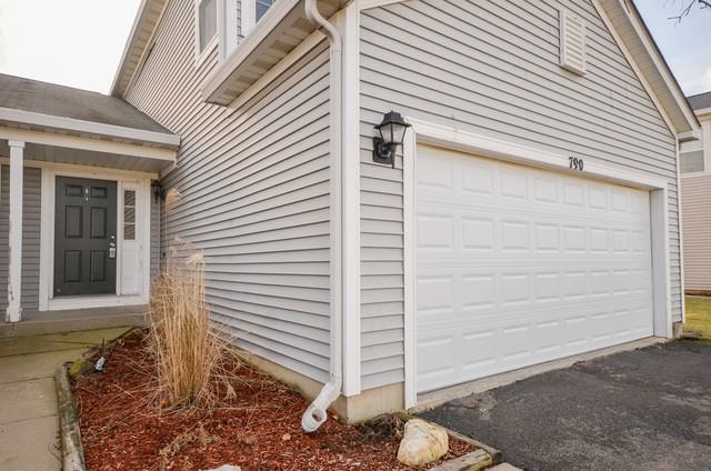 790 Wedgewood Cir - Photo 2 of 16
