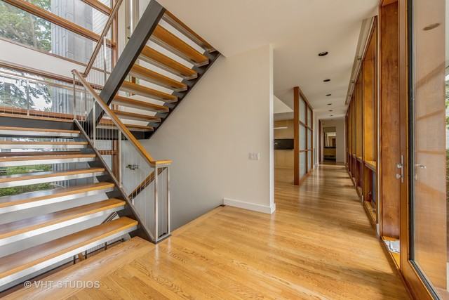 513 Sheridan Rd - Photo 3 of 30
